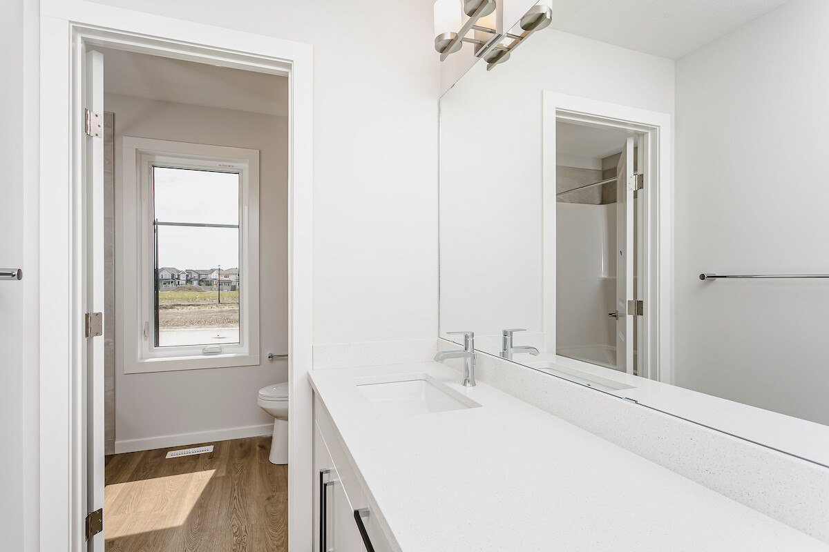 Listing Image 24