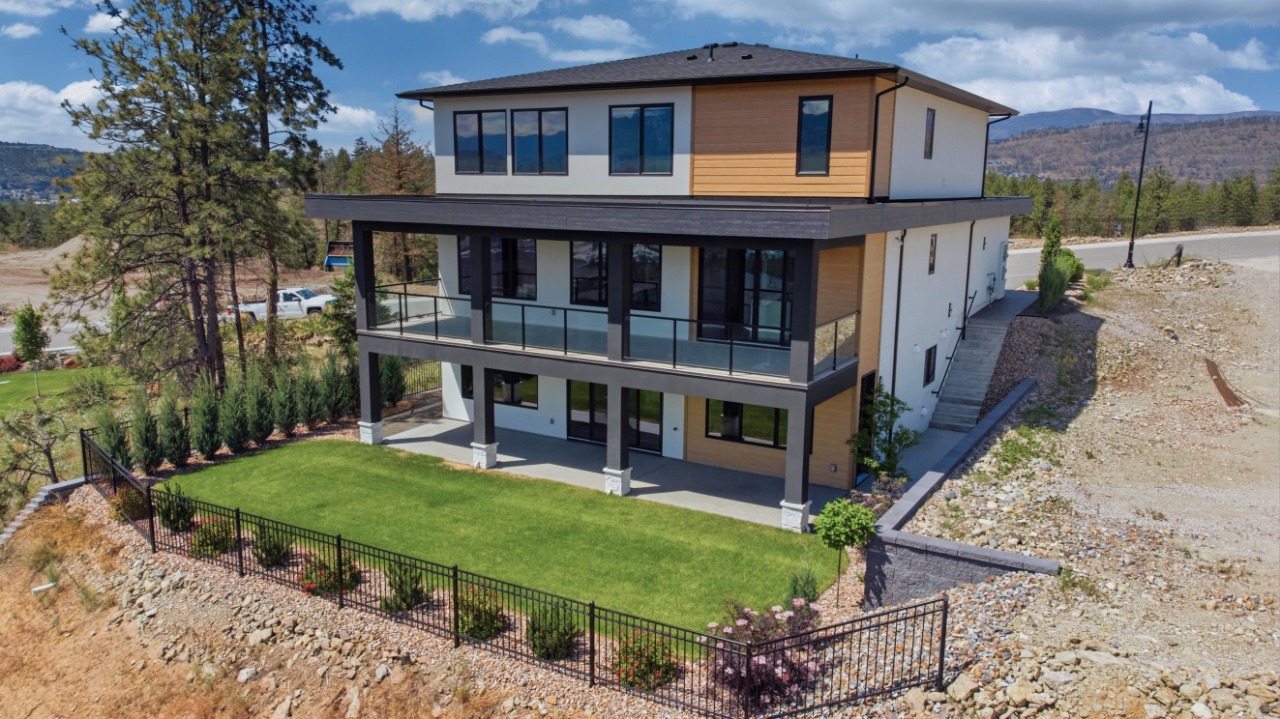 Listing Image 5