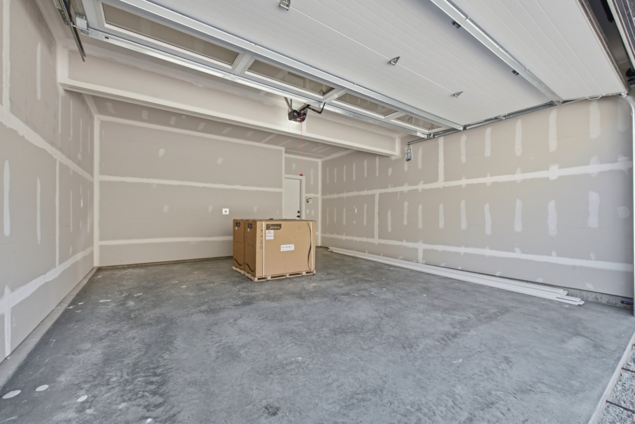 Listing Image 41