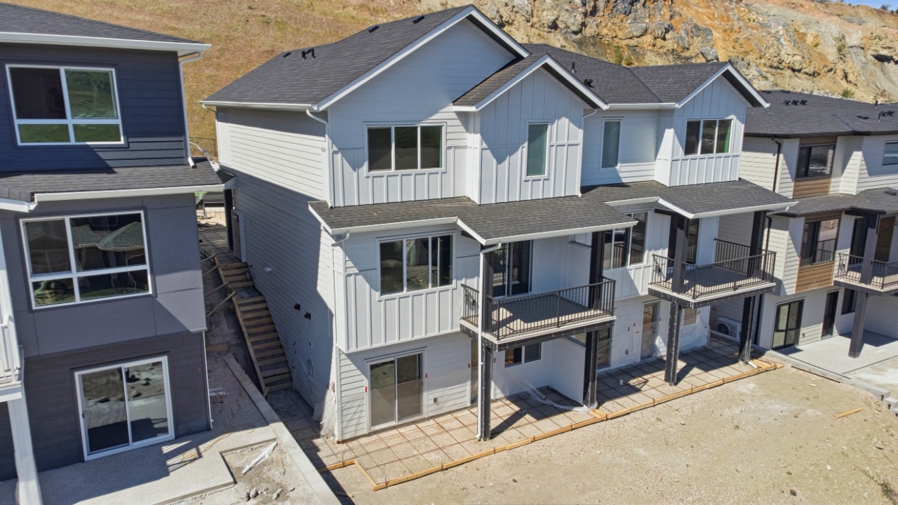 Listing Image 42