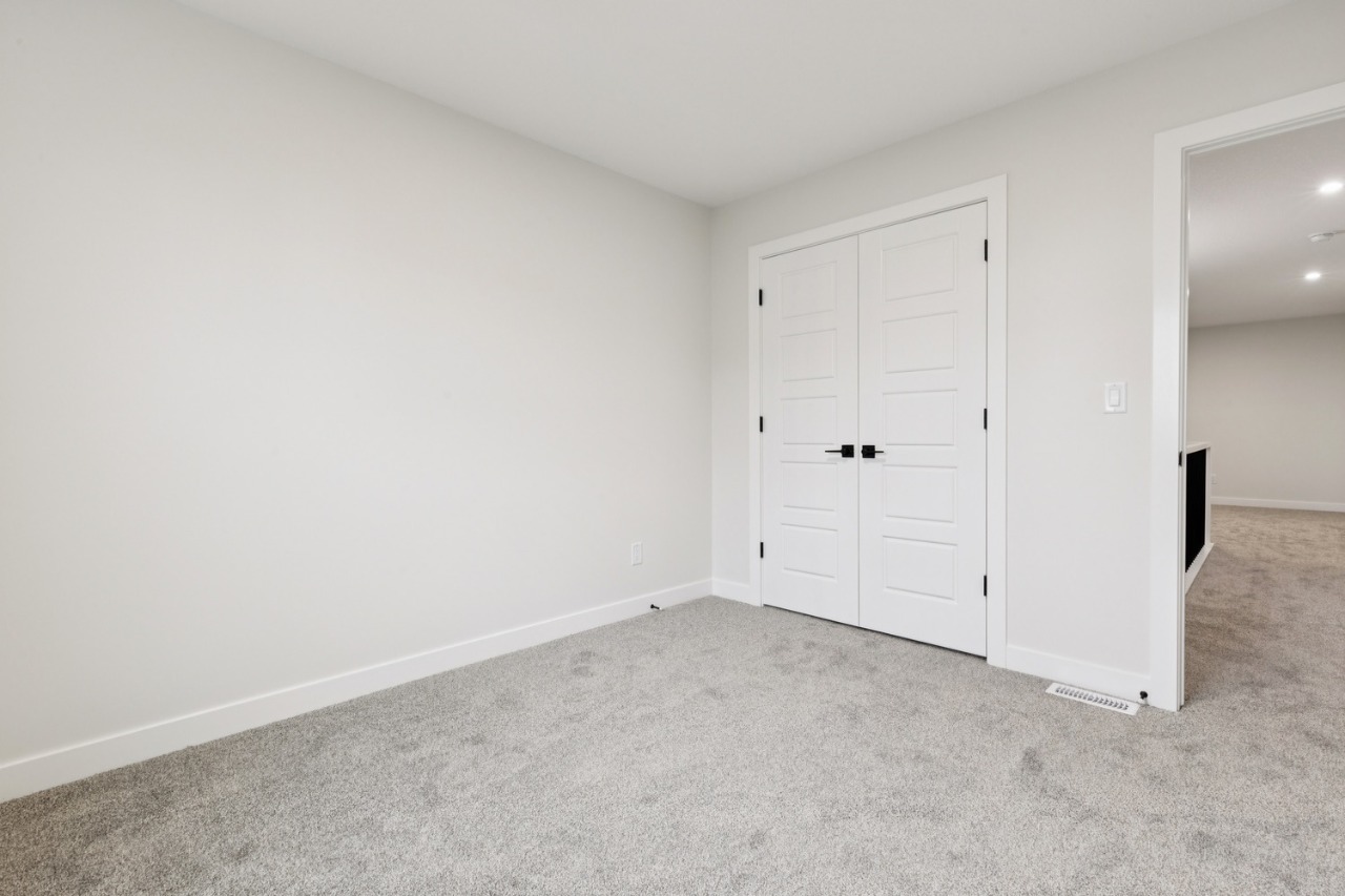 Listing Image 38