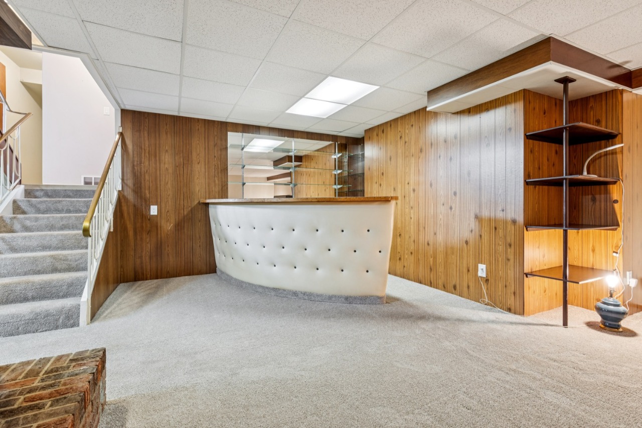 Listing Image 53