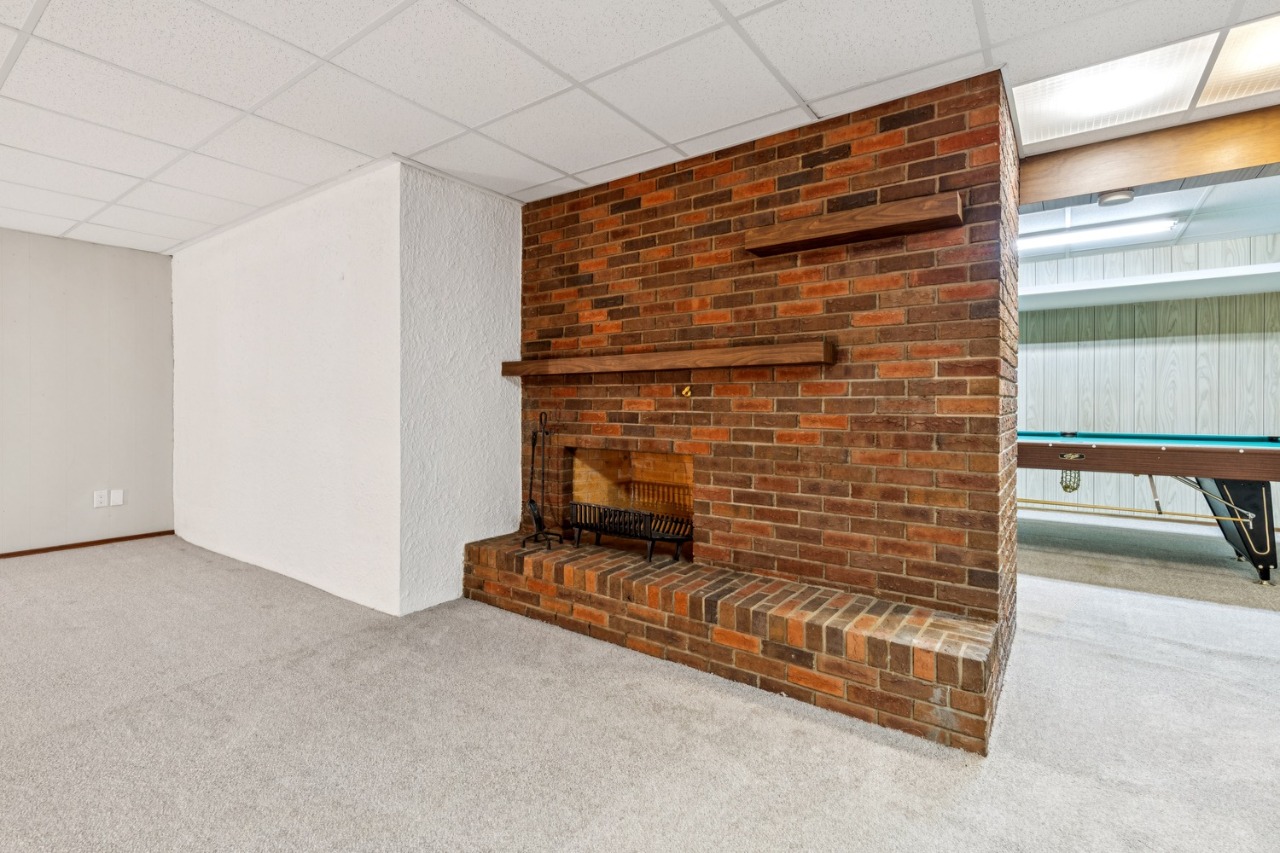 Listing Image 56