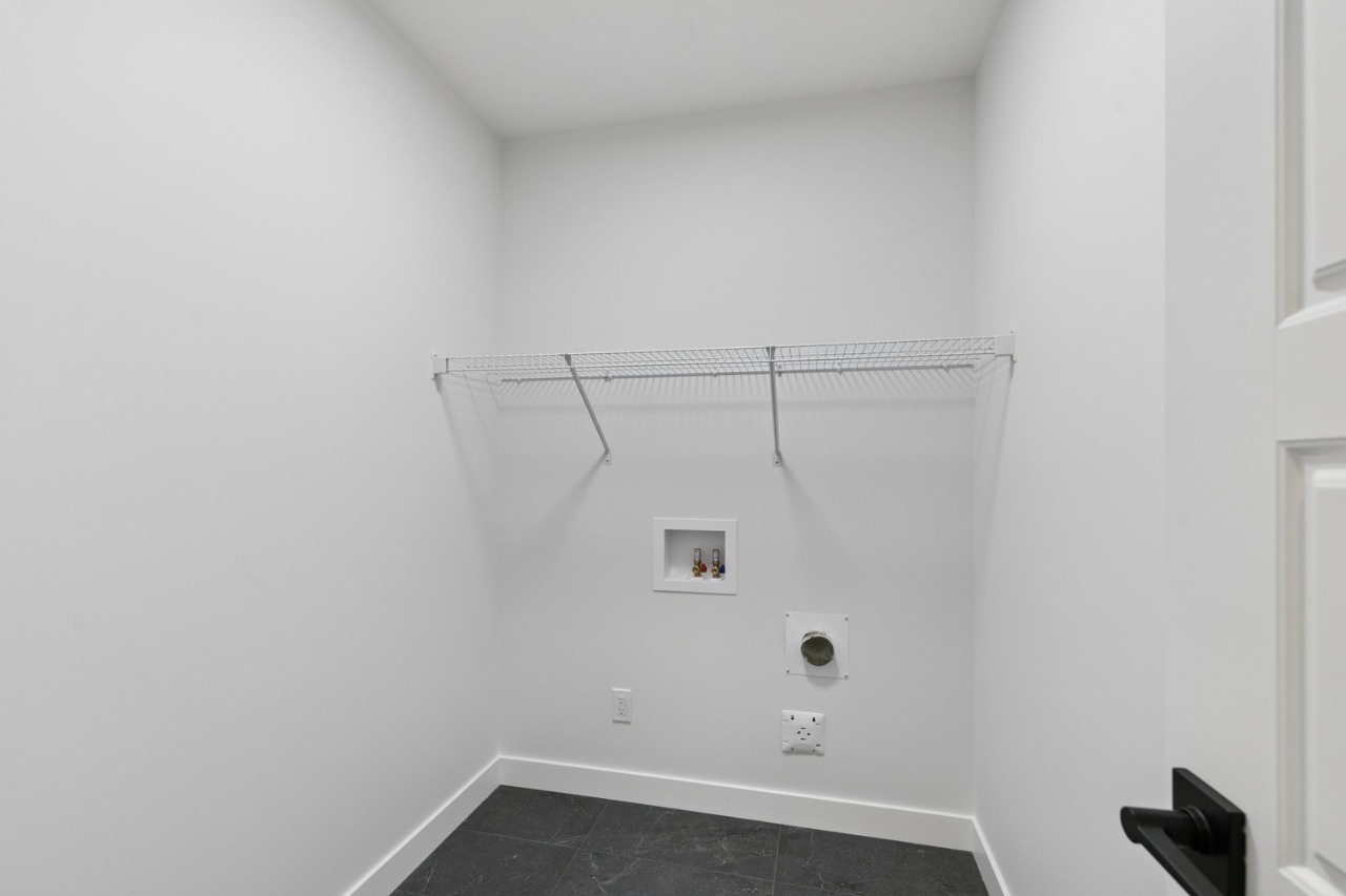 Listing Image 38