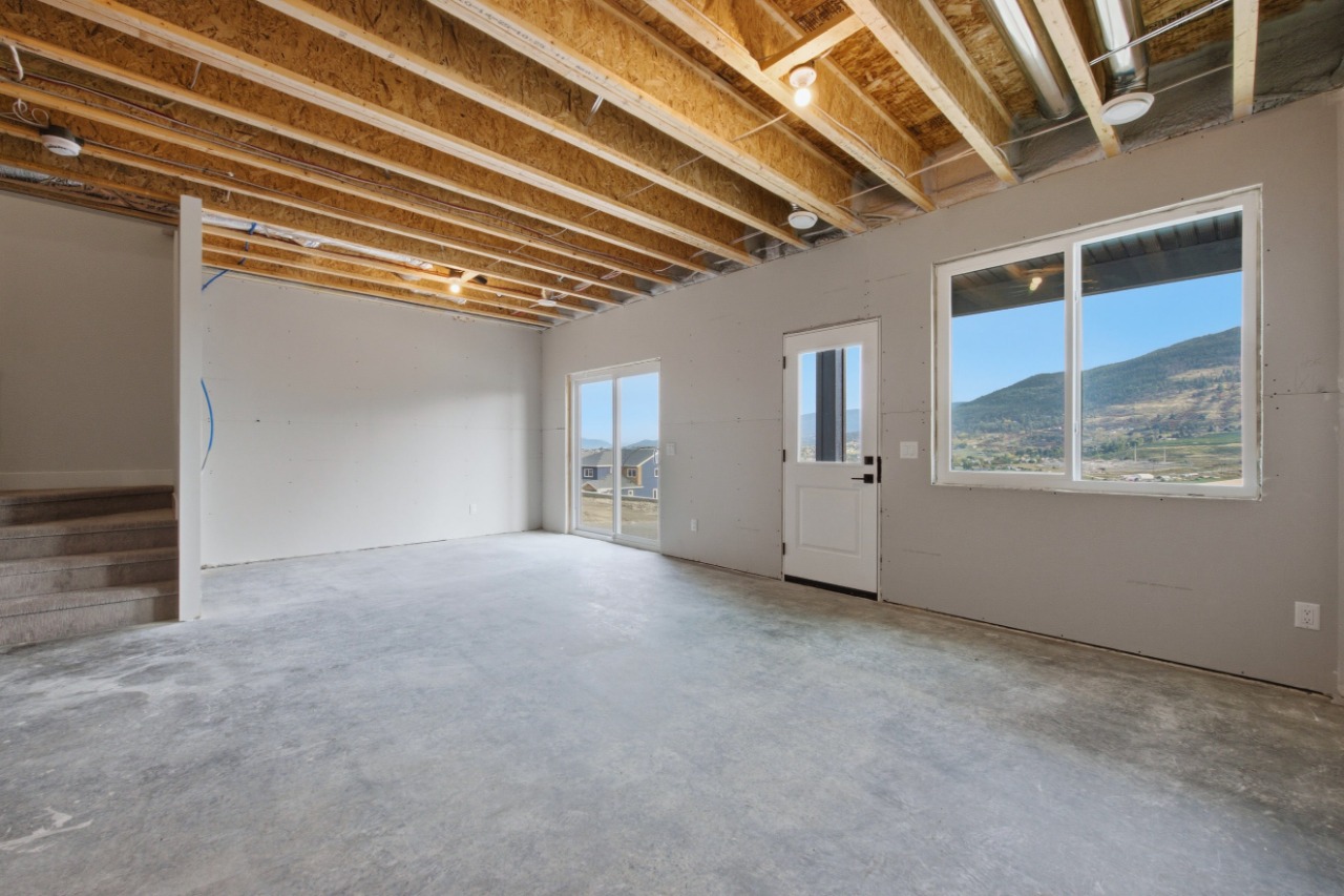 Listing Image 24