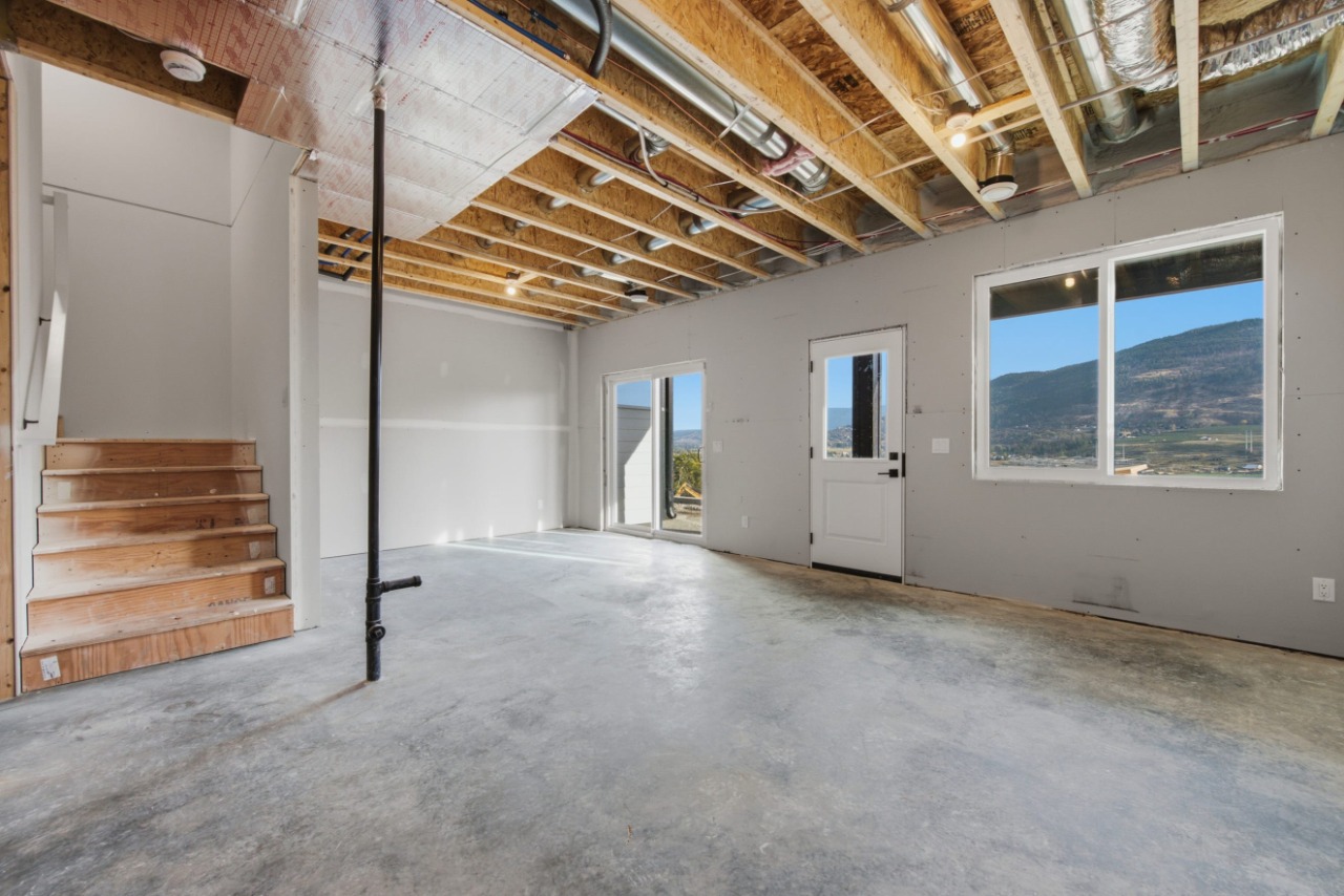 Listing Image 24